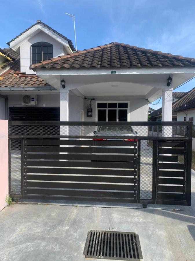 Homestay Maryam Lumut Kültér fotó